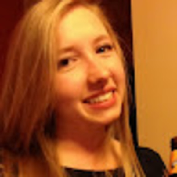 Meet your Posher, Amanda - Picture 1 of 1